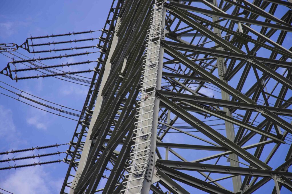 Schutzkleidung für Energieversorger - Sicherheitskleidung von abr service